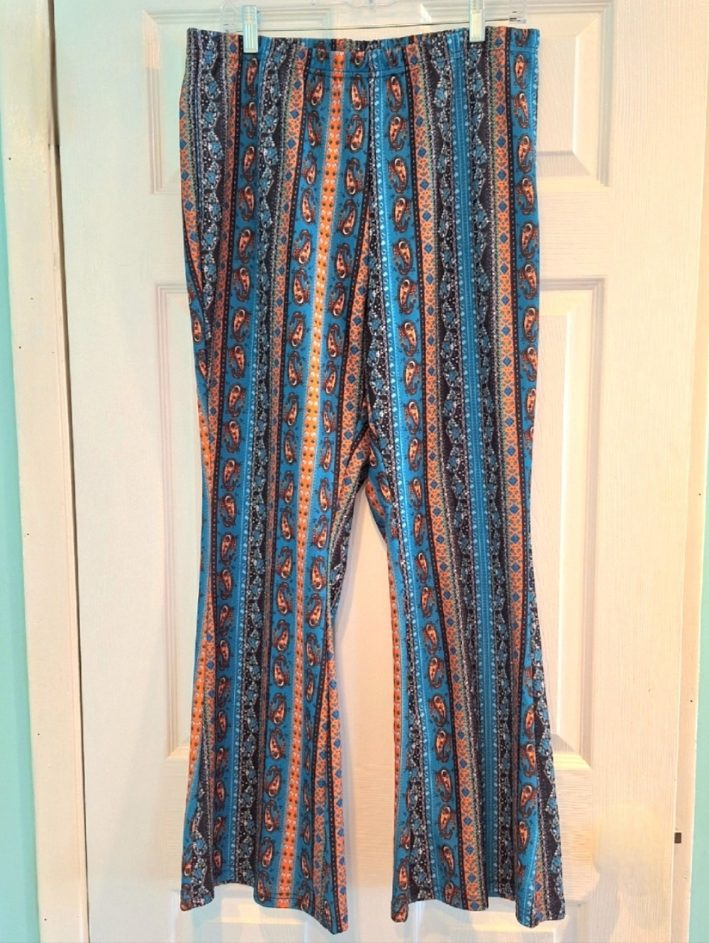 Vintage-look Shein Curve Multicolored Paisley Print Flare Pants Size XL